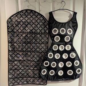 UMBRA Black Large hanging jewelry closet organizer, scarf hanging display lot 2